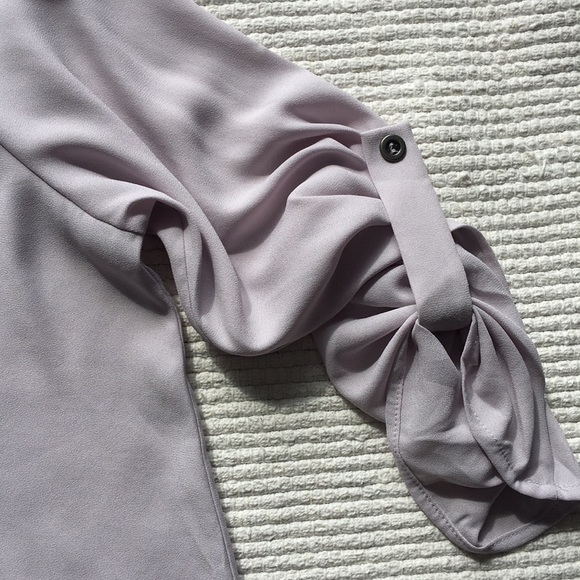Lush light lavender blouse - Picture 3 of 4